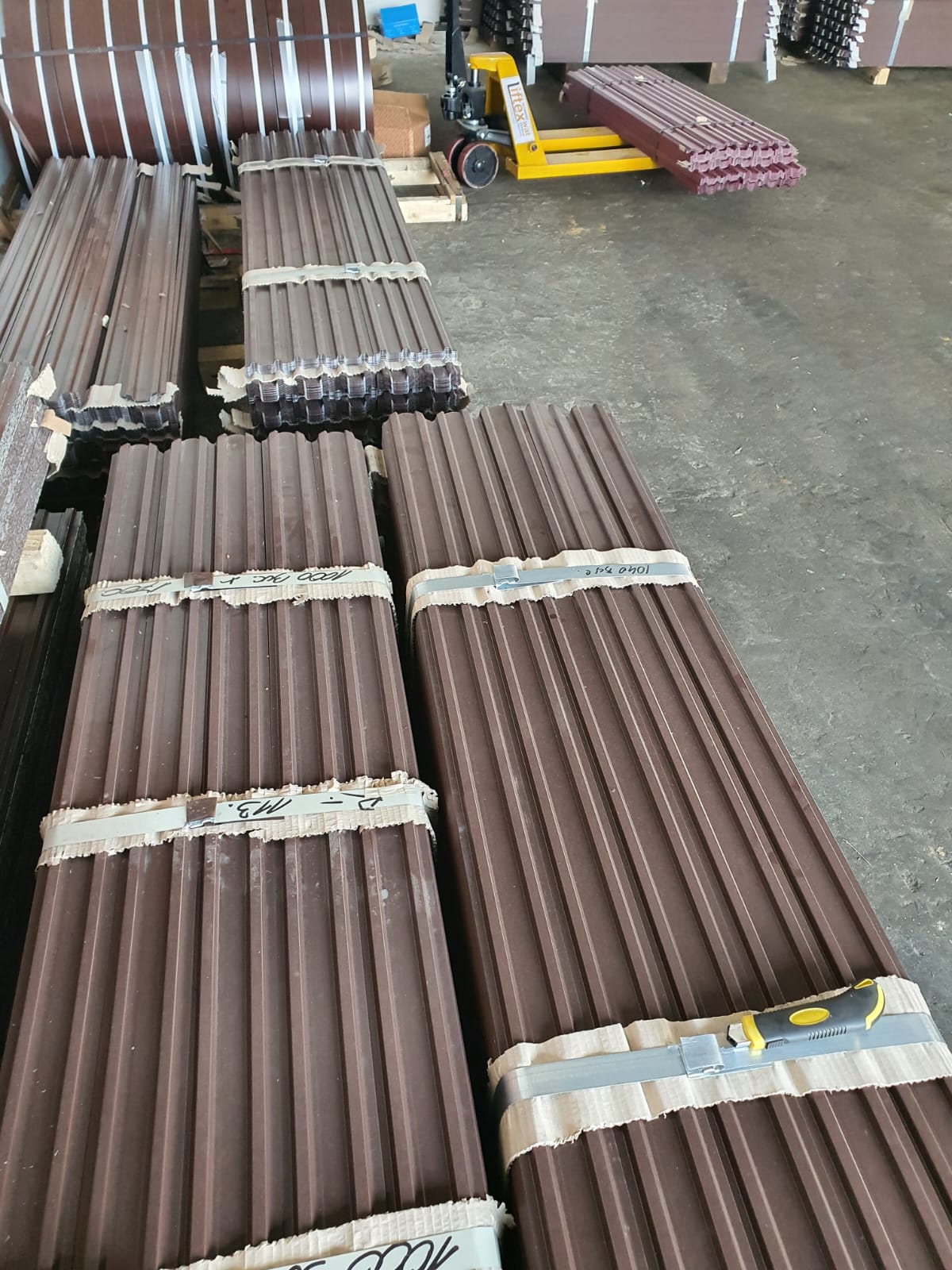 Modele de Șipcă semirotundă Maro Mat RAL 8017