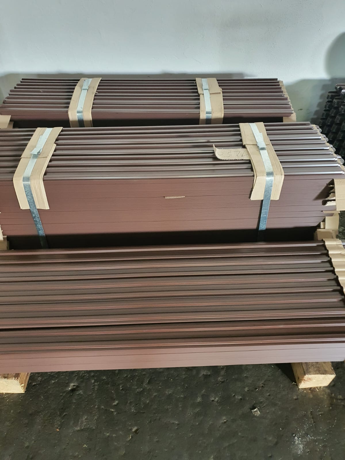 Șipcă semirotundă Maro Mat RAL 8017